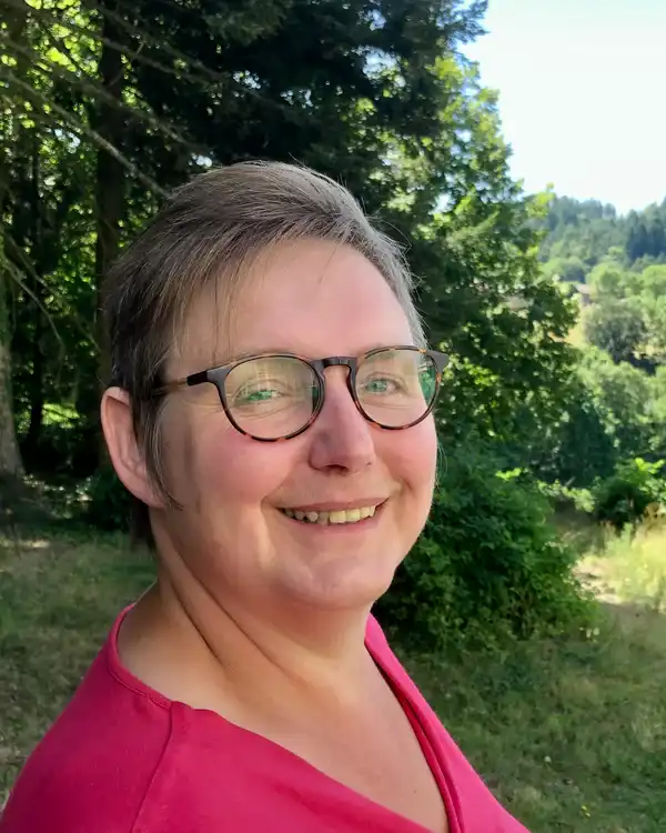 Photo of Lily Bryce, author of the historical mystery series set in Regency Brighton.